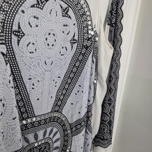 Duster Black and White Bohemian Patterned Duster With Tassels One Size - Picture 5 of 5